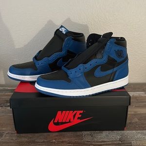 Air Jordan 1 Retro High OG Marina Blue M 9 New